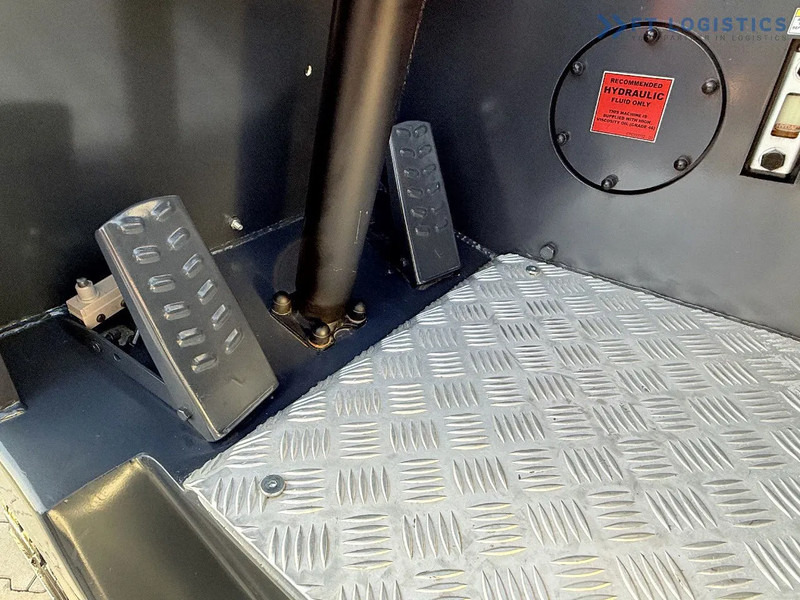 Carretilla de 4 vías Combilift CB4000 / GAS / TRIPLEX 5200MM / FREE LIFT / FORK POSITIONER / SIDE SHIFT / EXCELLENT CONDITION / Wide range of four-way and side: foto 11