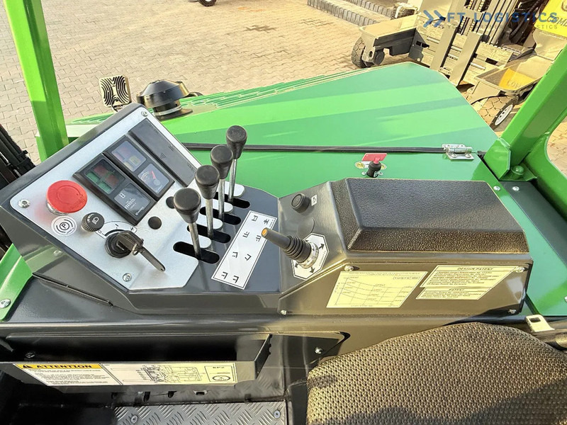 Carretilla de 4 vías Combilift CB4000 / GAS / TRIPLEX 5200MM / FREE LIFT / FORK POSITIONER / SIDE SHIFT / EXCELLENT CONDITION / Wide range of four-way and side: foto 16