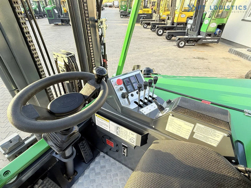 Carretilla de 4 vías Combilift CB4000 / GAS / TRIPLEX 5200MM / FREE LIFT / FORK POSITIONER / SIDE SHIFT / EXCELLENT CONDITION / Wide range of four-way and side: foto 17