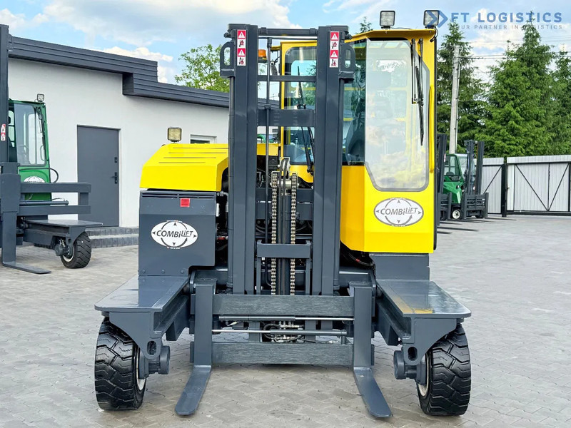 Combilift COMBILIFT C3000XL LARGE CABIN – DUPLEX 3200mm – Year 2015 – LPG – FREE LIFT – SIDESHIFT – CONDITION 5/5 COMBILIFT C3000XL LARGE - Carretilla de 4 vías: foto 4 Combilift COMBILIFT C3000XL LARGE CABIN – DUPLEX 3200mm – Year 2015 – LPG – FREE LIFT – SIDESHIFT – CONDITION 5/5 COMBILIFT C3000XL LARGE - Carretilla de 4 vías: foto 4