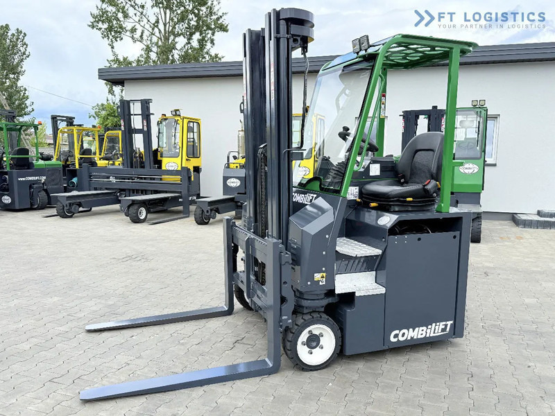 Combilift Combilift CBE2500 / TRIPLEX / 5500MM / FREE LIFT / ELECTRIC DRIVE / ONLY 2300 MTH / FORK POSITIONER / SIDE SHIFT / NEW TYRES / L - Carretilla de 4 vías: foto 2 Combilift Combilift CBE2500 / TRIPLEX / 5500MM / FREE LIFT / ELECTRIC DRIVE / ONLY 2300 MTH / FORK POSITIONER / SIDE SHIFT / NEW TYRES / L - Carretilla de 4 vías: foto 2