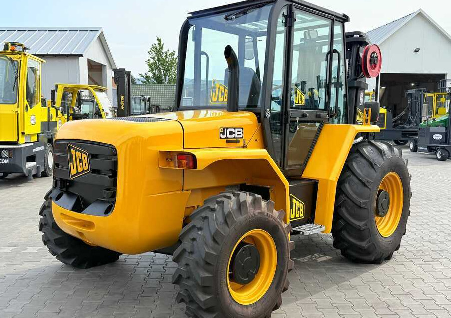 Carretilla todo terreno JCB 940 / DIESEL / TRIPLEX 4500MM / FORK POSITIONER / FORK SIDESHIFT / 4T / NEW TYRES / LIKE NEW: foto 11