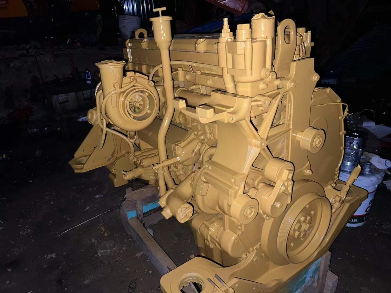 CATERPILLAR C13 - Motor para Excavadora: foto 1 CATERPILLAR C13 - Motor para Excavadora: foto 1