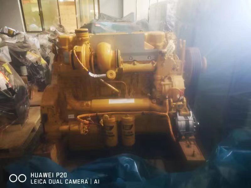 CATERPILLAR C18 - Motor para Excavadora: foto 1 CATERPILLAR C18 - Motor para Excavadora: foto 1