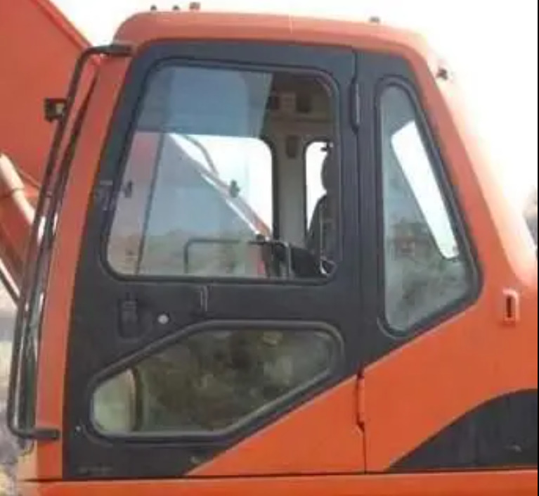 DOOSAN DX225 - Cabina para Excavadora: foto 2 DOOSAN DX225 - Cabina para Excavadora: foto 2