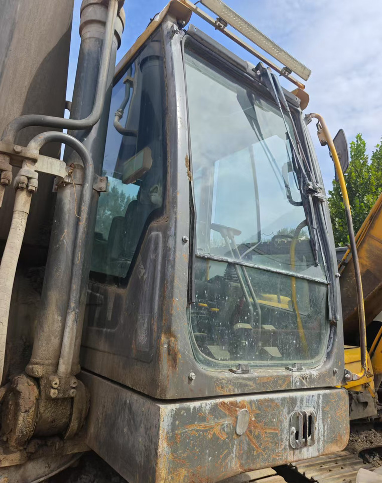 Excavator cab PC300-8 PC200-8 PC240-8 - Cabina para Excavadora: foto 1 Excavator cab PC300-8 PC200-8 PC240-8 - Cabina para Excavadora: foto 1