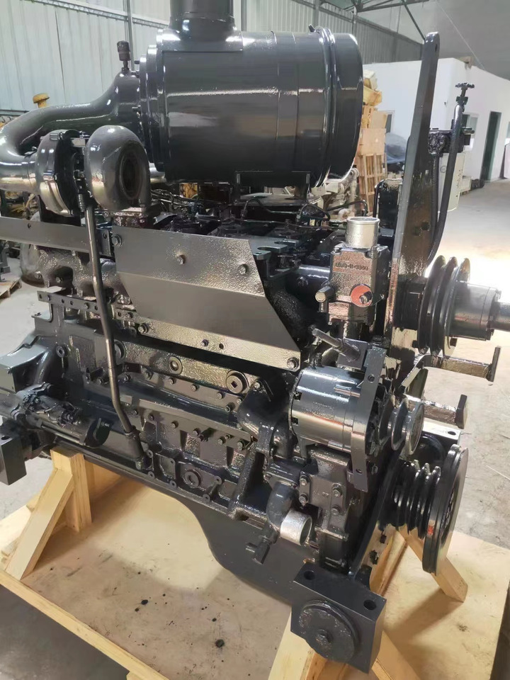 KOMATSU 6D125 - Motor para Excavadora: foto 1 KOMATSU 6D125 - Motor para Excavadora: foto 1