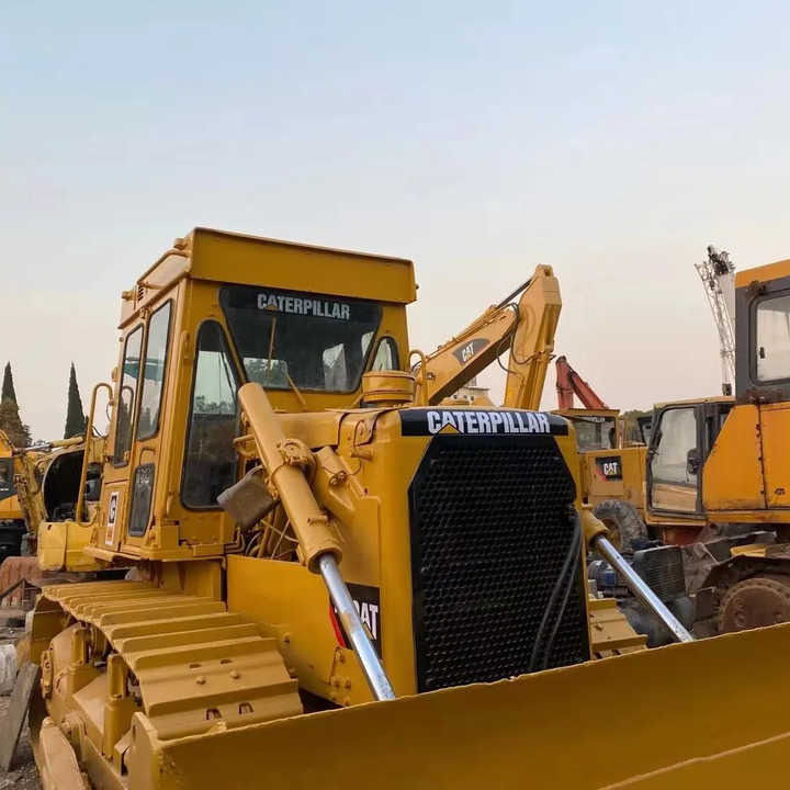 Good Condition D6D Mini Bulldozer New Crawler Bulldozer with Parts Price Bulldozers - Bulldozer: foto 1 Good Condition D6D Mini Bulldozer New Crawler Bulldozer with Parts Price Bulldozers - Bulldozer: foto 1