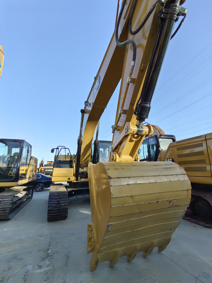 EXCAVATOR Used Cat 330GC Excavator: Unleash Unmatched Power and Precision for All Your Construction Endeavors.Low Price and Good Quality - Maquinaria de construcción: foto 2 EXCAVATOR Used Cat 330GC Excavator: Unleash Unmatched Power and Precision for All Your Construction Endeavors.Low Price and Good Quality - Maquinaria de construcción: foto 2