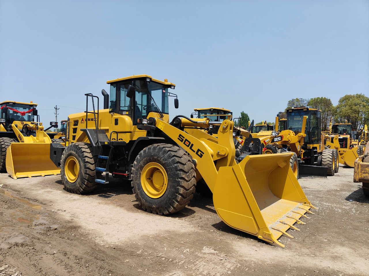 WHEEL LOADER USED Loaders SDLG LG956F WHEEL LOADER in China Machines for Sale - Maquinaria de construcción: foto 1 WHEEL LOADER USED Loaders SDLG LG956F WHEEL LOADER in China Machines for Sale - Maquinaria de construcción: foto 1