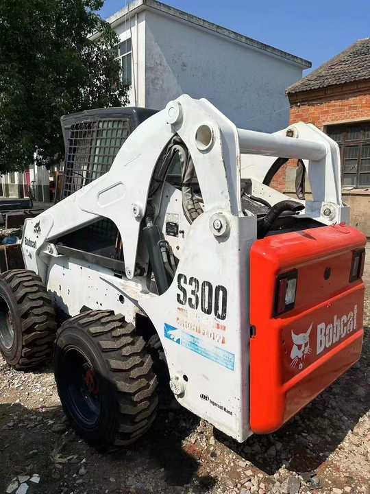 Used Bob Cat Bob Cat S300 Used Skid Steer Wheel Loader Multifunctional Track Loaders Bobcat - Minicargadora: foto 4 Used Bob Cat Bob Cat S300 Used Skid Steer Wheel Loader Multifunctional Track Loaders Bobcat - Minicargadora: foto 4