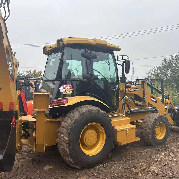 Used Caterpillar CAT 450F Retro Excavator CAT420F Cheap Price for Sale - Excavadora: foto 1 Used Caterpillar CAT 450F Retro Excavator CAT420F Cheap Price for Sale - Excavadora: foto 1