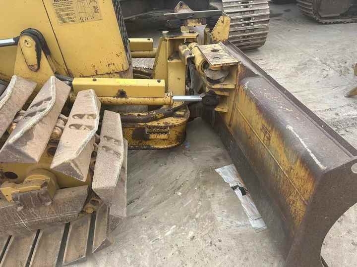 Used Caterpillar CAT D3G Land Road Motor Bulldozer CAT Used Grader Cheap Price for Sale - Bulldozer: foto 4 Used Caterpillar CAT D3G Land Road Motor Bulldozer CAT Used Grader Cheap Price for Sale - Bulldozer: foto 4