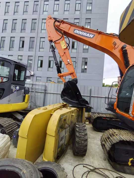 Used Digger DOOSAN DX140 Construction Machinery Construction Digger Used DOOSAN DX140 Cheap Excavator - Excavadora de cadenas: foto 5 Used Digger DOOSAN DX140 Construction Machinery Construction Digger Used DOOSAN DX140 Cheap Excavator - Excavadora de cadenas: foto 5