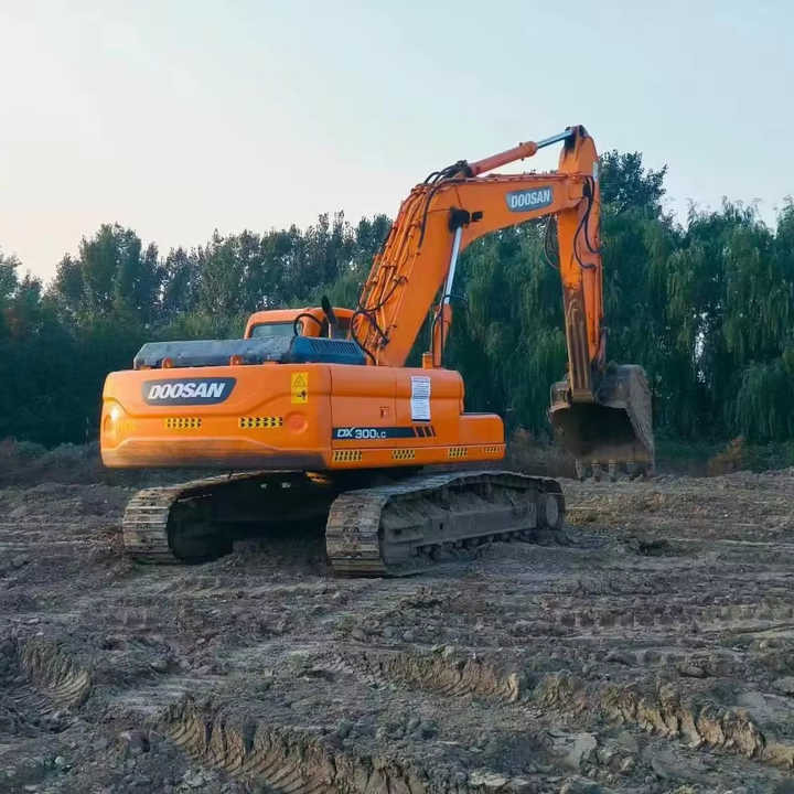 Excavadora Used Doosan Dx300LC  Model Excavator Second Hand Machine Popular Brand Korean Doosan Hydraulic Machinery: foto 1