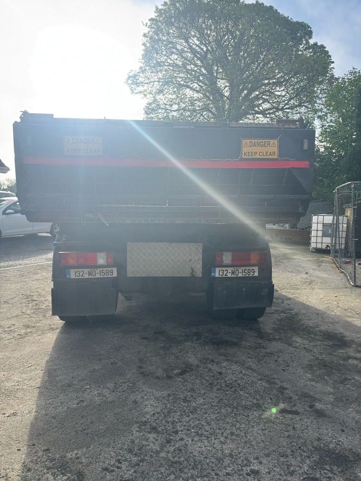 MERCEDES-BENZ Axor 1823 - Camión volquete: foto 3 MERCEDES-BENZ Axor 1823 - Camión volquete: foto 3