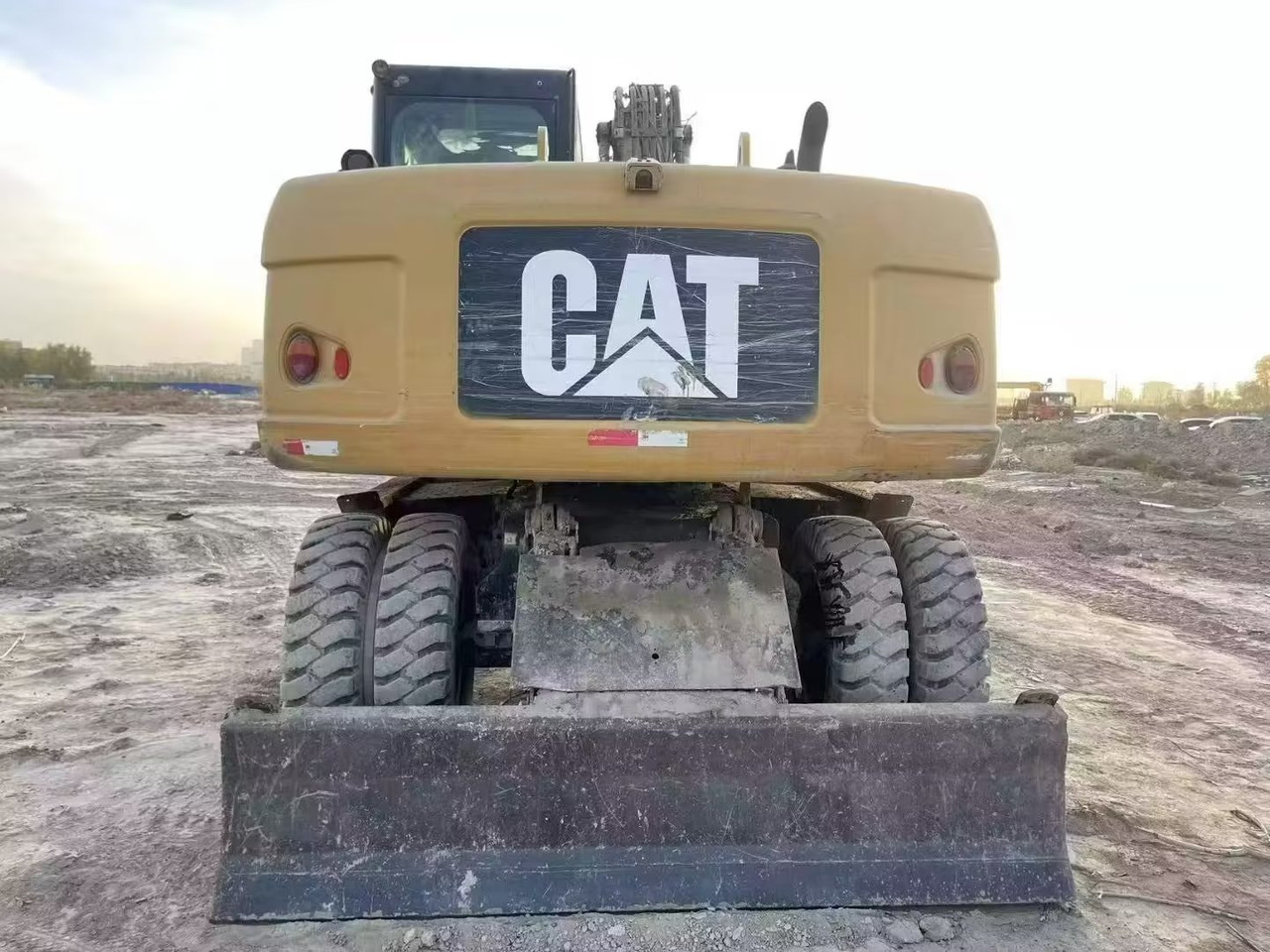 CATERPILLAR M315 - Excavadora de ruedas: foto 2 CATERPILLAR M315 - Excavadora de ruedas: foto 2