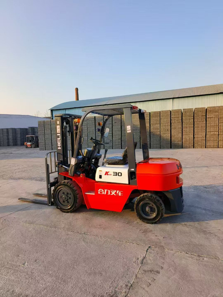 HELI 30 - Carretilla elevadora diésel: foto 4 HELI 30 - Carretilla elevadora diésel: foto 4