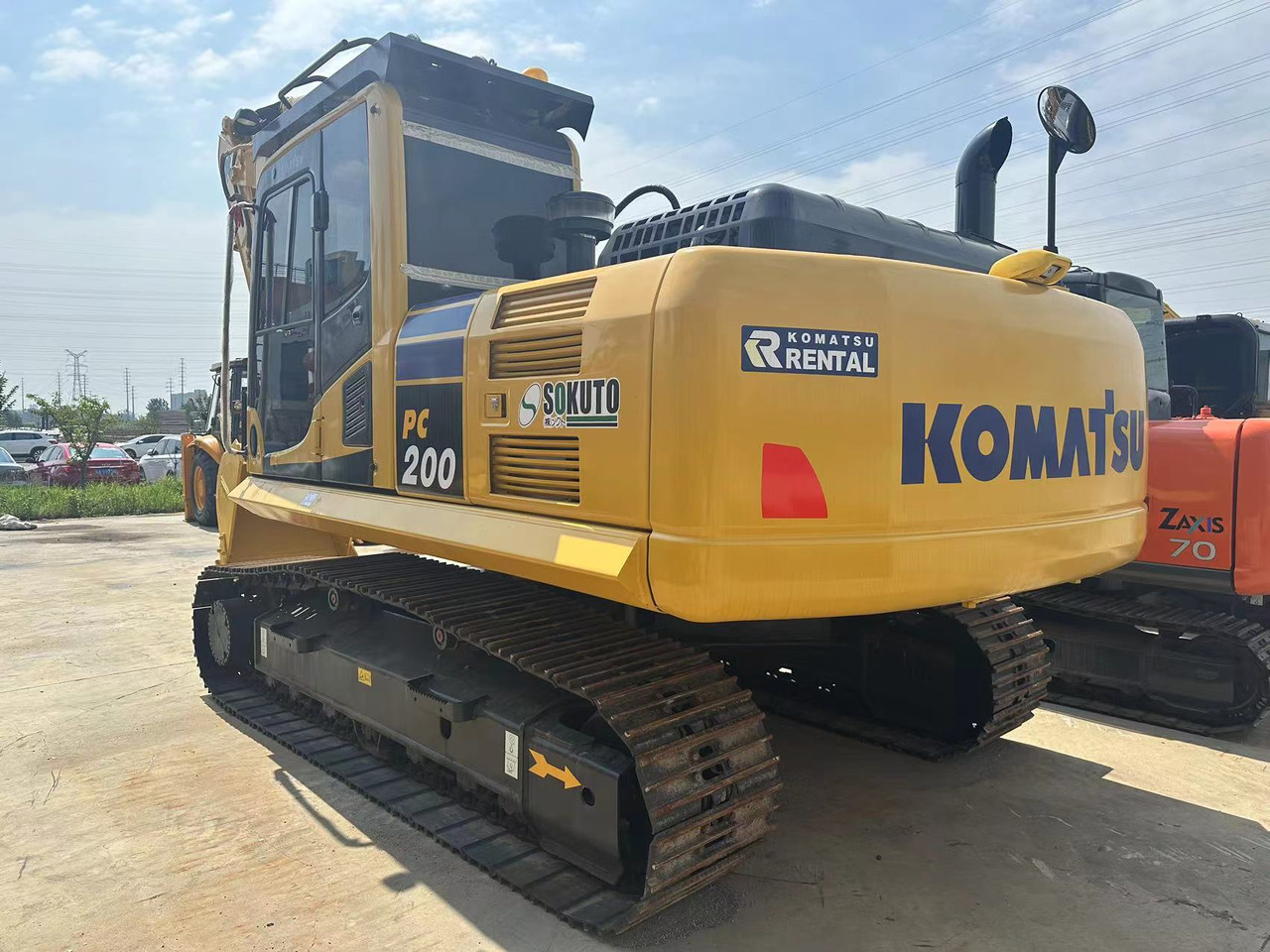 KOMATSU PC200-8N1 - Excavadora de cadenas: foto 1 KOMATSU PC200-8N1 - Excavadora de cadenas: foto 1