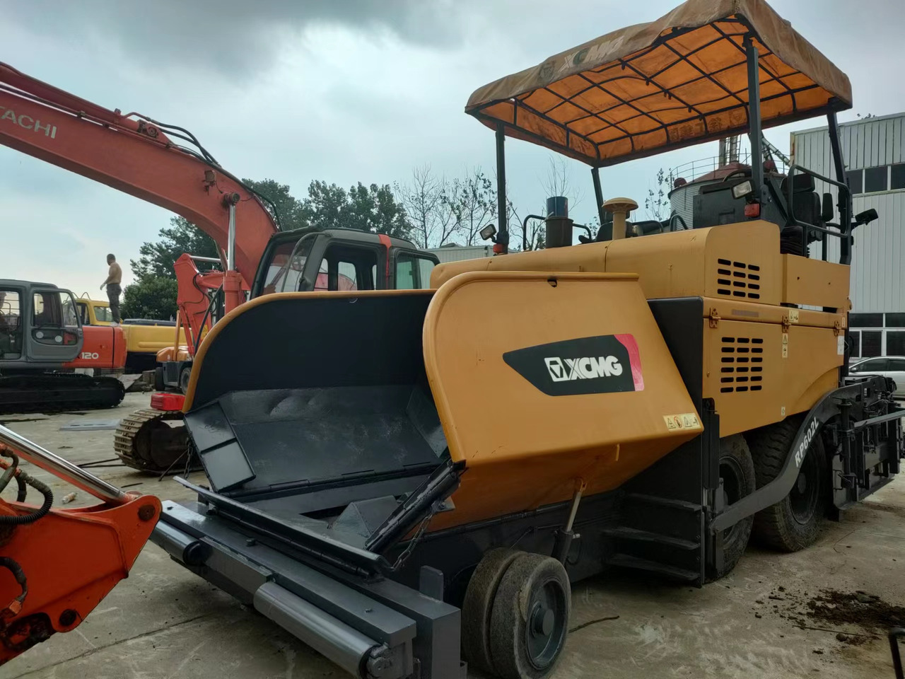 XCMG RP602 - Pavimentadora de asfalto: foto 3 XCMG RP602 - Pavimentadora de asfalto: foto 3