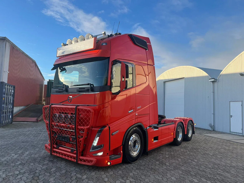 Volvo FH 16.750 FH 16 6x4 - Cabeza tractora: foto 2 Volvo FH 16.750 FH 16 6x4 - Cabeza tractora: foto 2