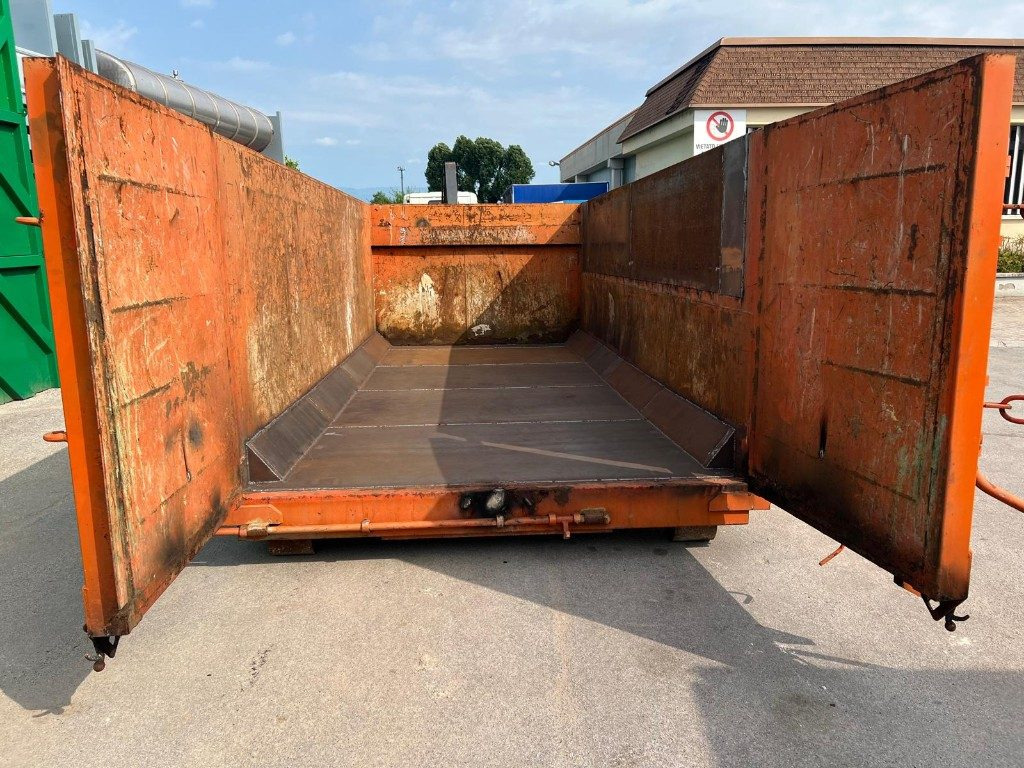 CONTAINER SCARRABILE USATO A CIELO APERTO - Contenedor de gancho: foto 5 CONTAINER SCARRABILE USATO A CIELO APERTO - Contenedor de gancho: foto 5