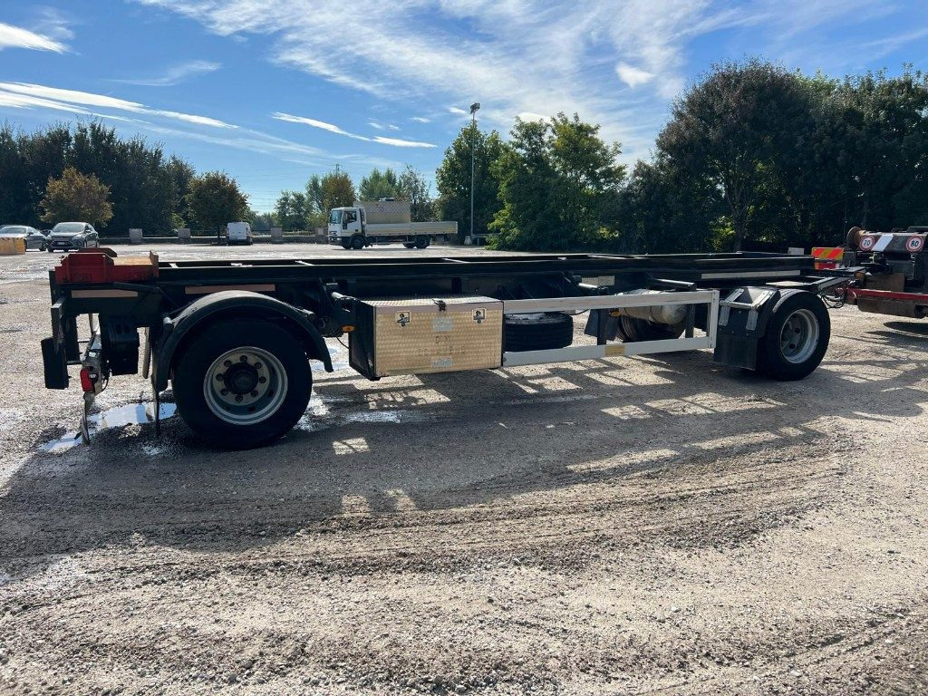 ZORZI RIMORCHIO SCARRABILE ZORZI 20R070 - Remolque multilift/ Portacontenedores de cadenas: foto 5 ZORZI RIMORCHIO SCARRABILE ZORZI 20R070 - Remolque multilift/ Portacontenedores de cadenas: foto 5