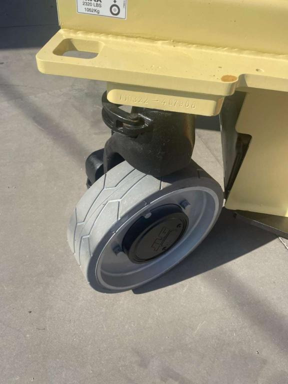 JLG 3246ES - Plataforma de tijeras: foto 2 JLG 3246ES - Plataforma de tijeras: foto 2