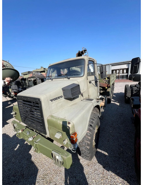 Volvo N 10 6X6 - FASSI 8TM CRANE (4x in stock) - Camión, Camión grúa: foto 3 Volvo N 10 6X6 - FASSI 8TM CRANE (4x in stock) - Camión, Camión grúa: foto 3