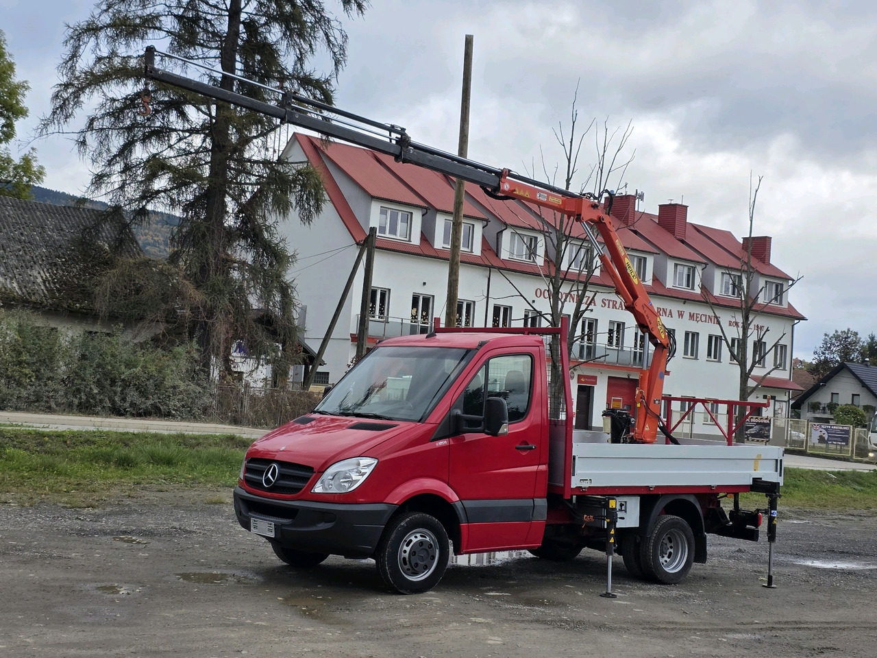 Mercedes-Benz Sprinter 418 CDI Skrzynia +HDS 10.5 M +Pilot ! 87000km ! - Furgoneta caja abierta: foto 2 Mercedes-Benz Sprinter 418 CDI Skrzynia +HDS 10.5 M +Pilot ! 87000km ! - Furgoneta caja abierta: foto 2