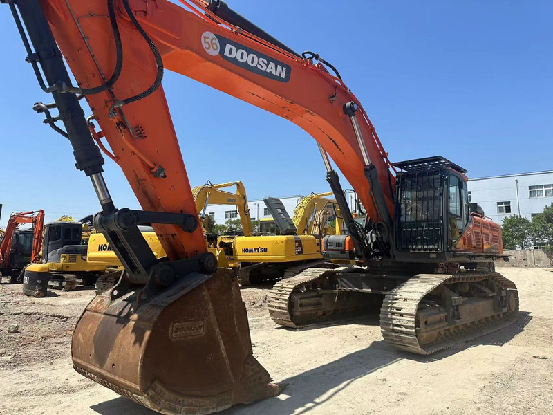 Doosan DX530 - Excavadora de cadenas: foto 1 Doosan DX530 - Excavadora de cadenas: foto 1