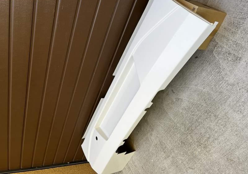 Zderzak tylny środkowy VOLVO 9700, 9800, 9900 Volvo 9700, 9800, 9900, B12 - Parachoques para Autocar: foto 1 Zderzak tylny środkowy VOLVO 9700, 9800, 9900 Volvo 9700, 9800, 9900, B12 - Parachoques para Autocar: foto 1