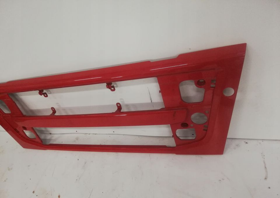 ATRAPA GRILL VOLVO FH13 - Parrilla para Camión: foto 2 ATRAPA GRILL VOLVO FH13 - Parrilla para Camión: foto 2