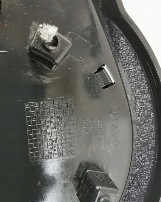 EMBLEMAT ZNACZEK VOLVO FMX ORYGINAŁ - Carrocería y exterior para Camión: foto 3 EMBLEMAT ZNACZEK VOLVO FMX ORYGINAŁ - Carrocería y exterior para Camión: foto 3