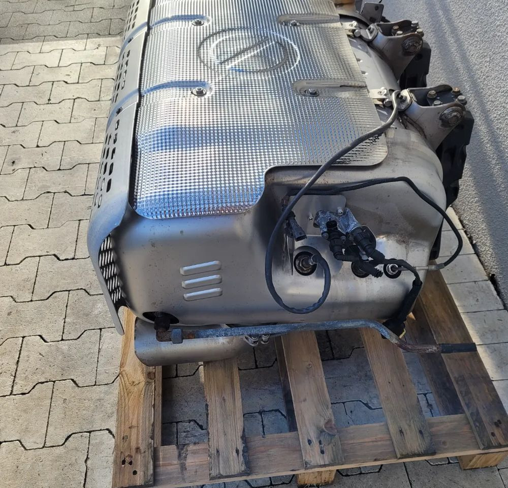 KATALIZATOR IVECO EUROCARGO E6 ORYGINAŁ - Convertidor catalítico para Camión: foto 2 KATALIZATOR IVECO EUROCARGO E6 ORYGINAŁ - Convertidor catalítico para Camión: foto 2