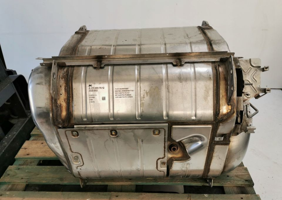KATALIZATOR MERCEDES ACTROS ANTOS ATEGOA0114907612 - Convertidor catalítico para Camión: foto 1 KATALIZATOR MERCEDES ACTROS ANTOS ATEGOA0114907612 - Convertidor catalítico para Camión: foto 1