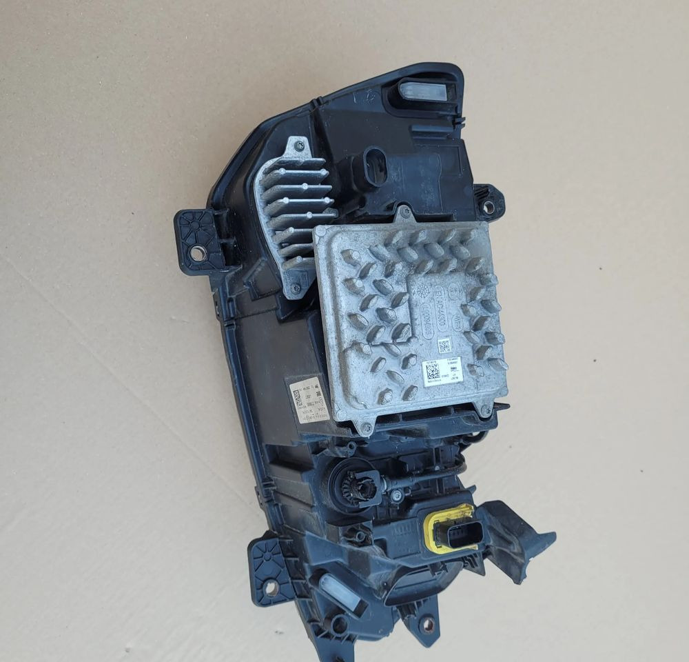 LAMPA LED DAF XF XG ORYGINAŁ 2188985 CHWALIM116 - Luz/ Iluminación para Camión: foto 2 LAMPA LED DAF XF XG ORYGINAŁ 2188985 CHWALIM116 - Luz/ Iluminación para Camión: foto 2