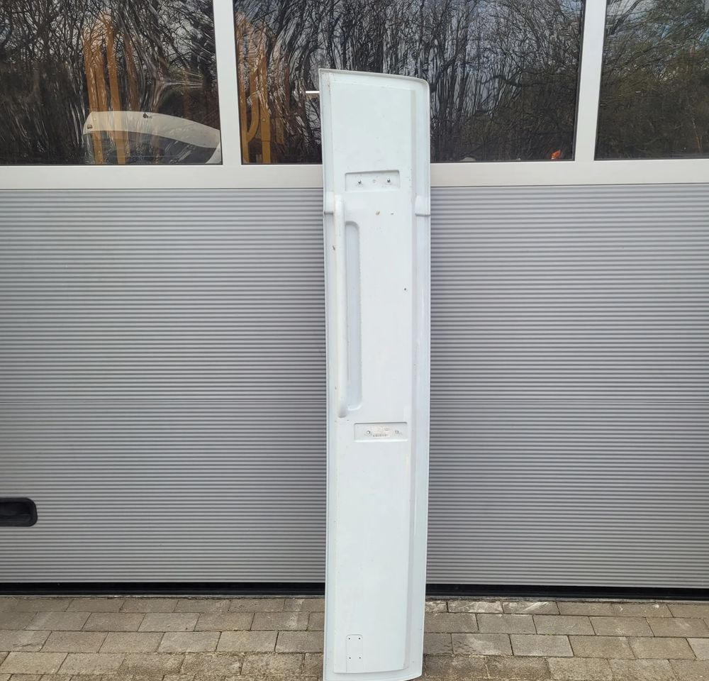 SPOJLER ZAKABINOWY MERCEDES ACTROS MP5 LH. ORYGINAŁ CHWALIM116 - Aerodinámica/ Spoiler para Camión: foto 3 SPOJLER ZAKABINOWY MERCEDES ACTROS MP5 LH. ORYGINAŁ CHWALIM116 - Aerodinámica/ Spoiler para Camión: foto 3