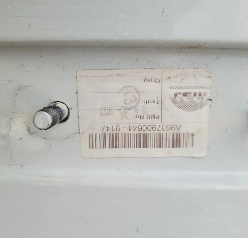 SPOJLER ZAKABINOWY MERCEDES ACTROS MP5 LH. ORYGINAŁ CHWALIM116 - Aerodinámica/ Spoiler para Camión: foto 4 SPOJLER ZAKABINOWY MERCEDES ACTROS MP5 LH. ORYGINAŁ CHWALIM116 - Aerodinámica/ Spoiler para Camión: foto 4