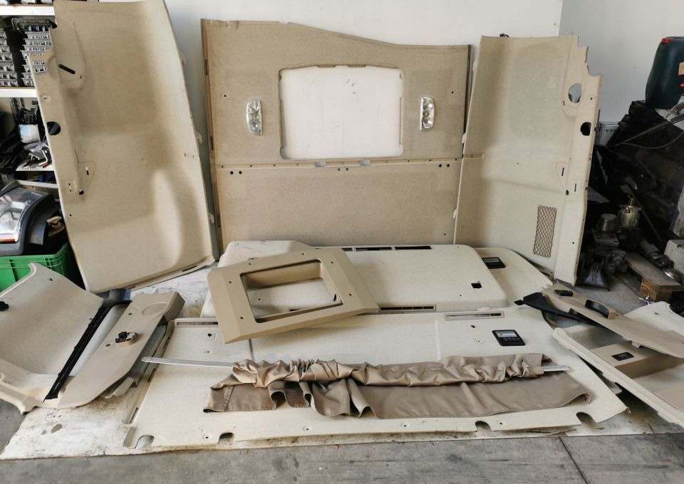 TAPICERKI MERCEDES ACTROS MP4 GIGA BDF KLIMA POS. - Cabina e interior para Camión: foto 1 TAPICERKI MERCEDES ACTROS MP4 GIGA BDF KLIMA POS. - Cabina e interior para Camión: foto 1