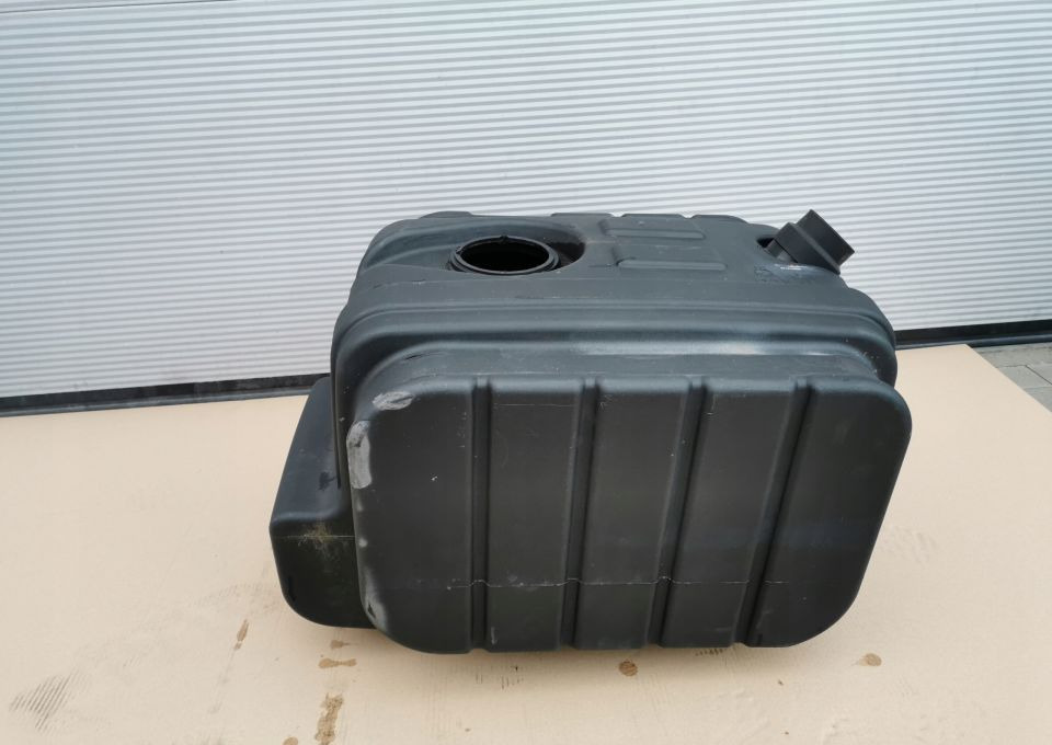 ZBIORNIK PALIWA IVECO EUROCARGO E6. 5801480842 - Depósito de combustible para Camión: foto 2 ZBIORNIK PALIWA IVECO EUROCARGO E6. 5801480842 - Depósito de combustible para Camión: foto 2
