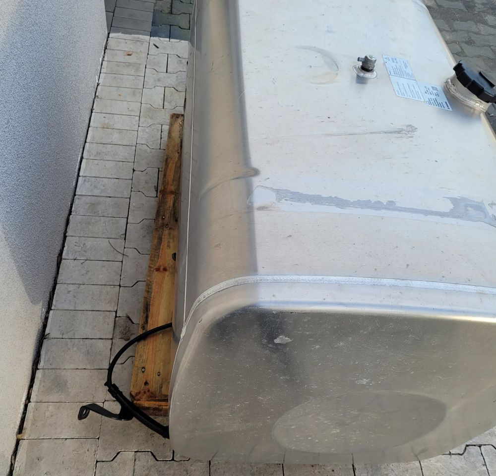 ZBIORNIK PALIWA MAN TGX 580L 81.12201-6737 - Sistema de combustible para Camión: foto 5 ZBIORNIK PALIWA MAN TGX 580L 81.12201-6737 - Sistema de combustible para Camión: foto 5