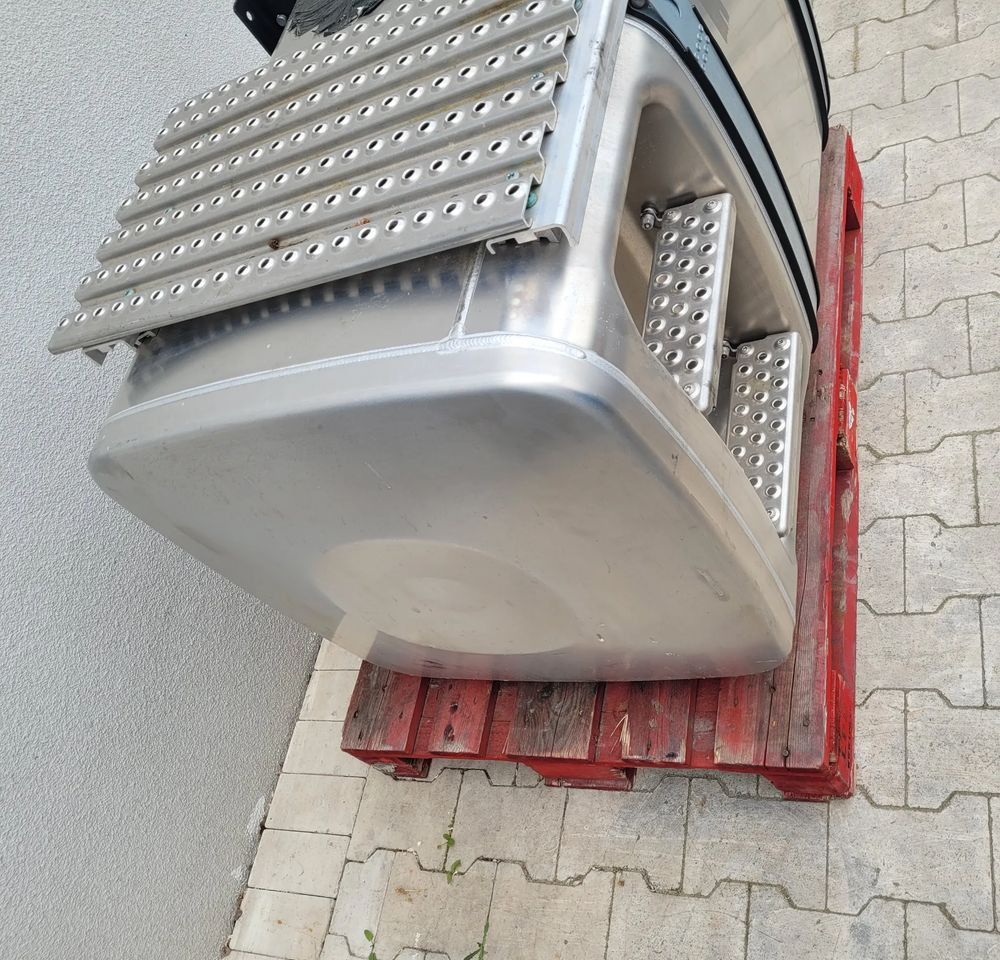 ZBIORNIK PALIWA MAN TGX TG3 81.12201-6929 460L CHWALIM116 - Sistema de combustible para Camión: foto 3 ZBIORNIK PALIWA MAN TGX TG3 81.12201-6929 460L CHWALIM116 - Sistema de combustible para Camión: foto 3