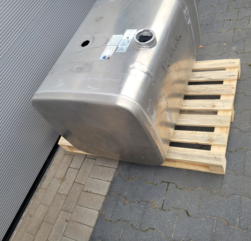 ZBIORNIK PALIWA MAN TGX TGS 390L 81.1220-6917 102X63X68CM CHWALIM116 - Sistema de combustible para Camión: foto 3 ZBIORNIK PALIWA MAN TGX TGS 390L 81.1220-6917 102X63X68CM CHWALIM116 - Sistema de combustible para Camión: foto 3