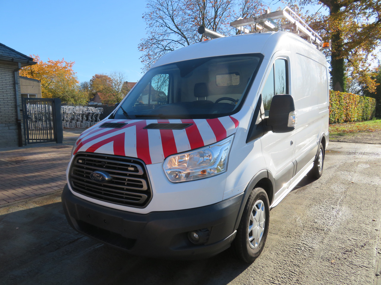 Ford Transit 2.0TDCi L2H2 - Furgón: foto 3 Ford Transit 2.0TDCi L2H2 - Furgón: foto 3