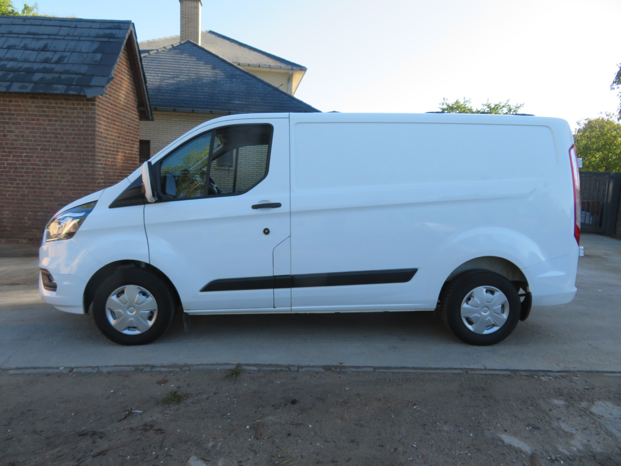 Ford Transit Custom 2.0 Trend - Furgoneta pequeña: foto 4 Ford Transit Custom 2.0 Trend - Furgoneta pequeña: foto 4