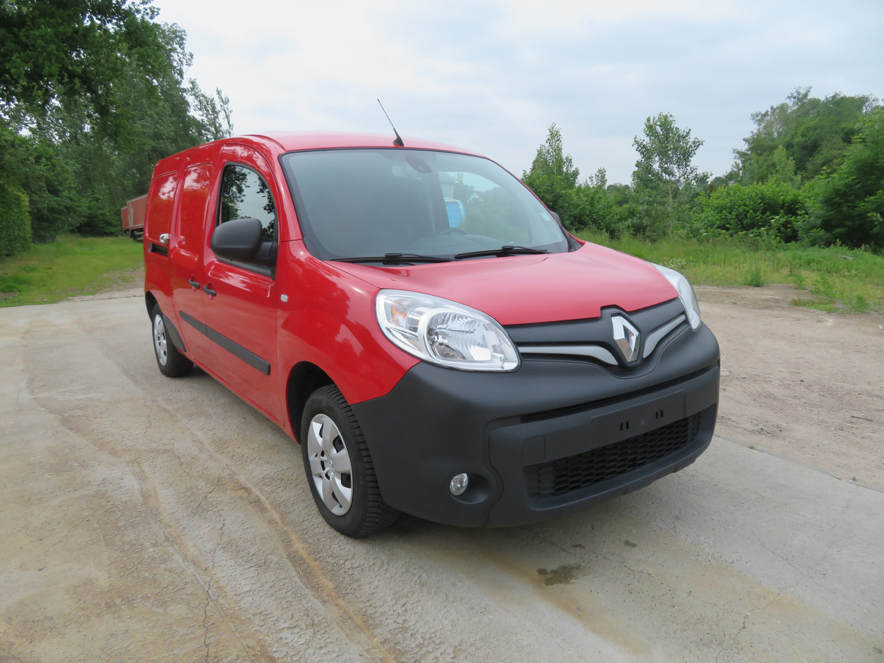 RENAULT Kangoo EXPRESS MAXI 1.5 dCi Grand Confort - Furgoneta pequeña: foto 1 RENAULT Kangoo EXPRESS MAXI 1.5 dCi Grand Confort - Furgoneta pequeña: foto 1