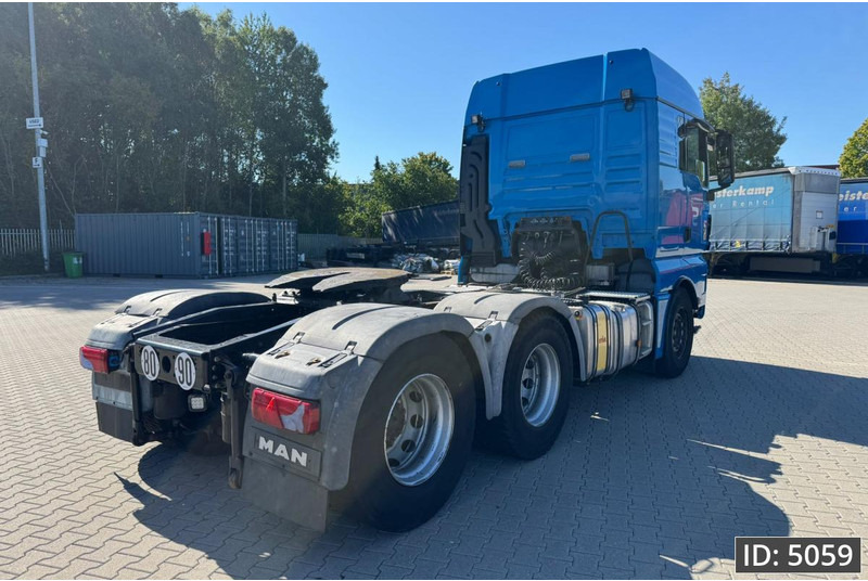 MAN TGX 33.540 XLX, Euro 5, / 6x4 / Retarder / Hydraulics - Cabeza tractora: foto 3 MAN TGX 33.540 XLX, Euro 5, / 6x4 / Retarder / Hydraulics - Cabeza tractora: foto 3