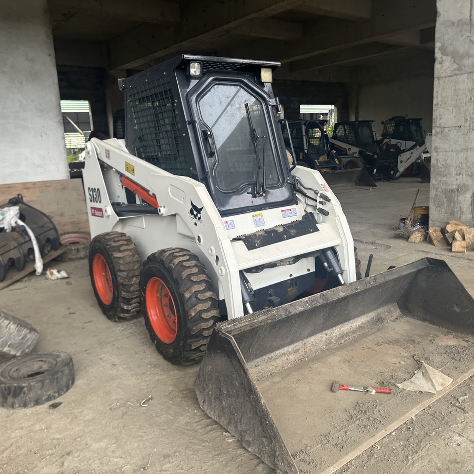 BOBCAT S130 Skid Steer Loader Click for Discount - Minicargadora: foto 2 BOBCAT S130 Skid Steer Loader Click for Discount - Minicargadora: foto 2