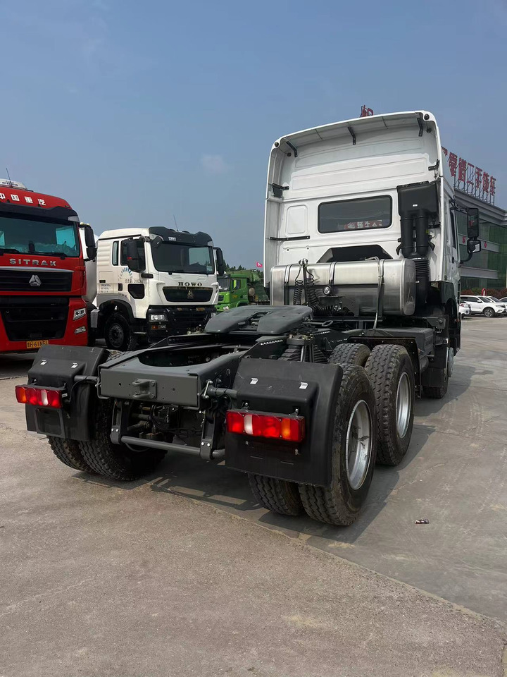 Cabeza tractora SINOTRUK HOWO Tractor 6*4 Click for Discount: foto 6